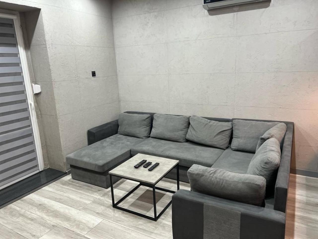 Raciborska Royal Apartment - Miejsce Parkingowe Na Parkingu Strzezonym Hlivice Exteriér fotografie